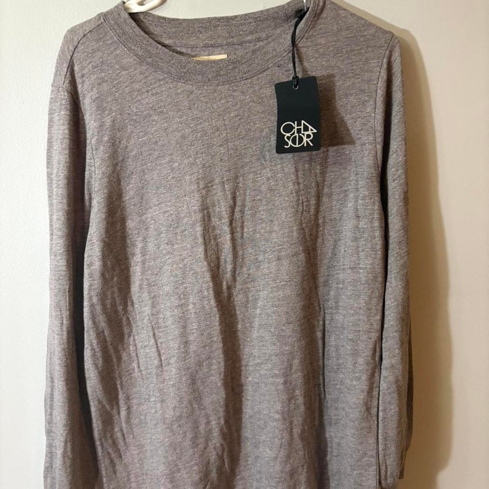chaser NWT light weight sweater